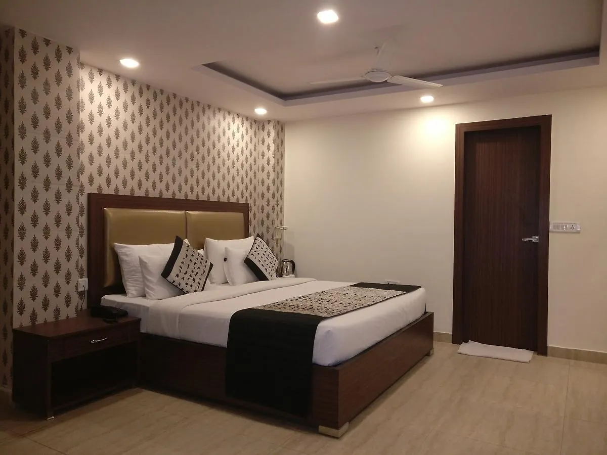 Hotel Pawan Plaza Near Sir Ganga Ram Hospital Deli