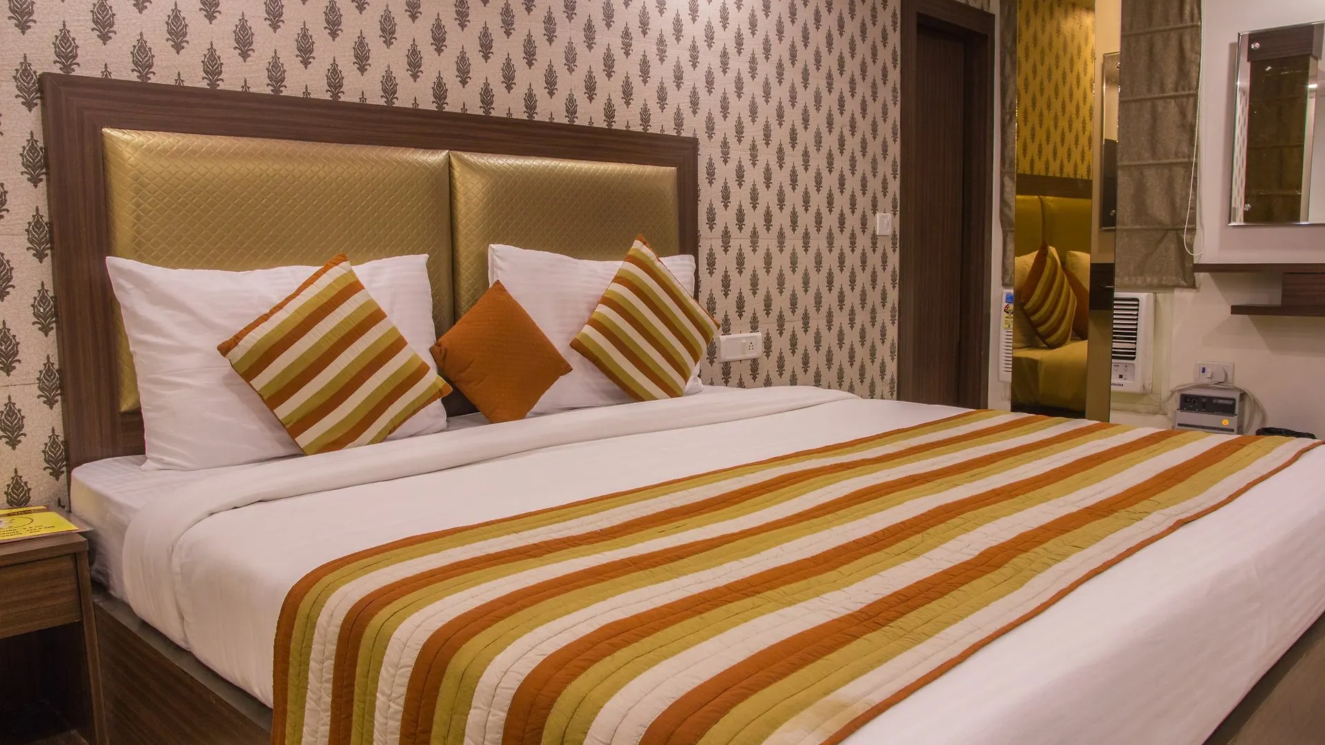 Hotel Pawan Plaza Near Sir Ganga Ram Hospital Deli