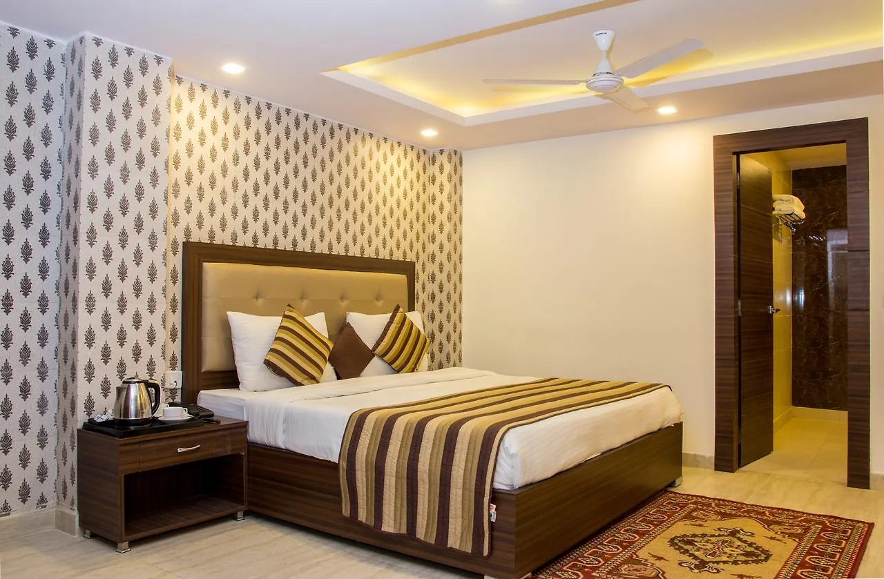 Hotel Pawan Plaza Near Sir Ganga Ram Hospital Delhi  Delhi (National Capital Territory of India)