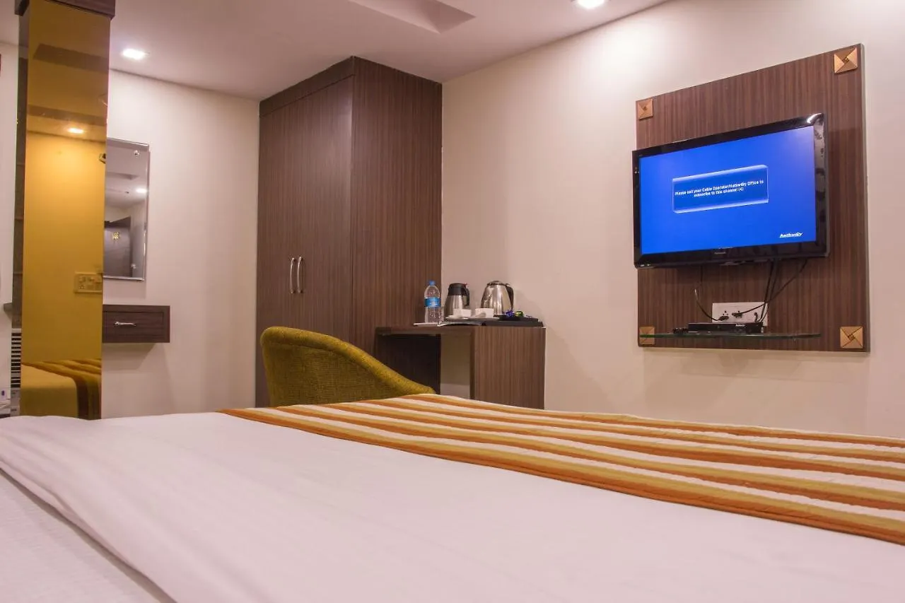Hotel Pawan Plaza Near Sir Ganga Ram Hospital Dillí 3*,