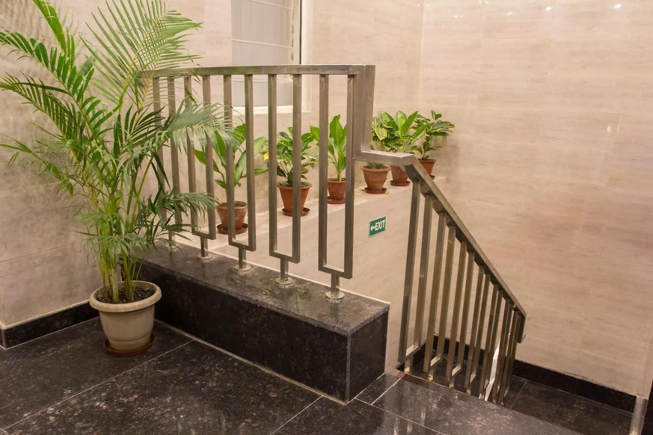 Hotel Pawan Plaza Near Sir Ganga Ram Hospital Dillí